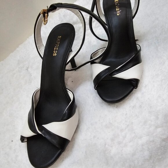 EXPRESS Black & White Crisscross Strap Heels – Size 6 - Picture 5 of 8